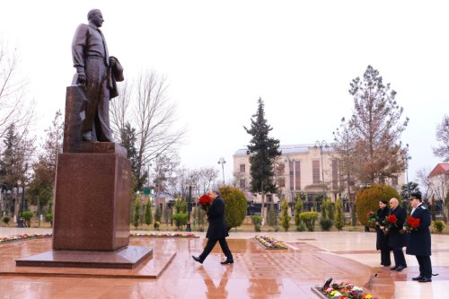 Baş prokuror Zərdabda vətəndaşları qəbul edib
