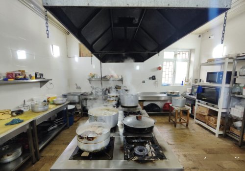 Xətai rayonundakı “Otdıx” restoranında nöqsanlar aşkarlanıb