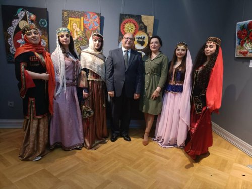 “Güllü-çiçəkli, bahar naxışlı Novruz” adlı sərginin açılışı olub