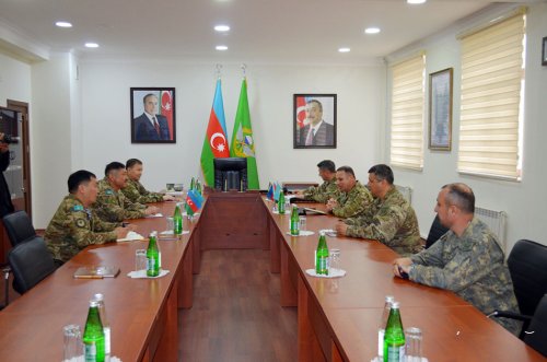 Müdafiə Nazirliyi: Qazaxıstanlı nümayəndə heyəti Komando və XTQ hərbi hissələrində olublar