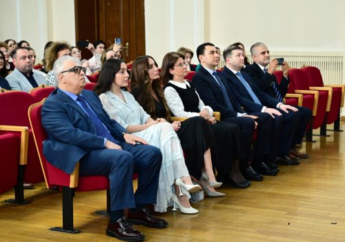 Leyla Əliyeva Bakı Musiqi Akademiyasında tələbə və gənclərin konsertində iştirak edib