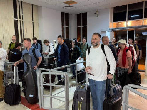 Rusiyanın Böyük Simfonik Orkestrinin növbəti qrupu İrandan Azərbaycana təxliyə olunub