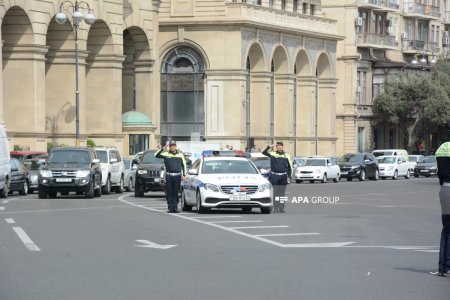 Şəhidlərin xatirəsi bir dəqiqəlik sükutla yad edilib