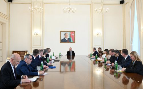 Prezident İlham Əliyev NATO nümayəndə heyətini qəbul edib