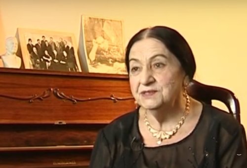 Xalq artisti, “Şöhrət” ordenli Şəfiqə Axundovanın anadan olmasından 102 il ötür