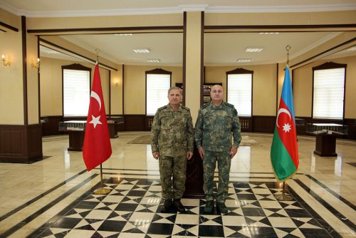 Türkiyə Ordusunun Quru Qoşunları komandanı Əlahiddə Ümumqoşun Orduda olub